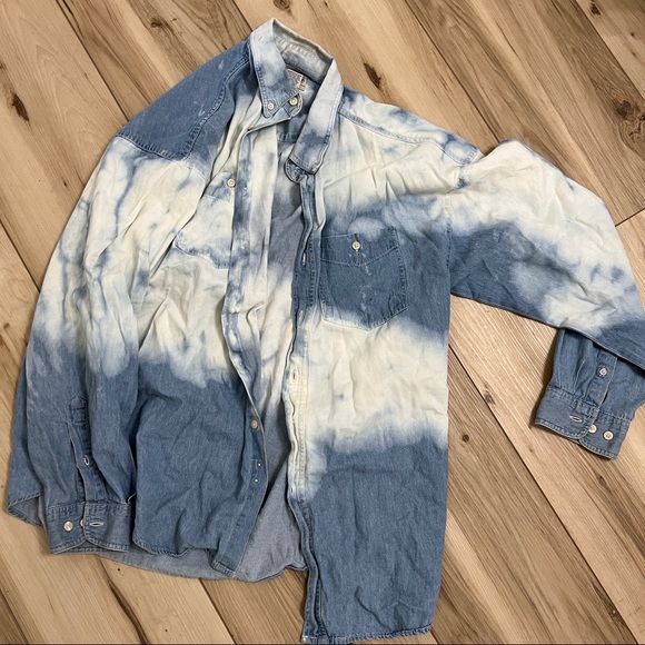 Urban Outfitters Renewal Distressed Denim Shirt - Picture 3 of 7